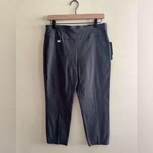 Alfani Women’s Essential Pull-On Capri